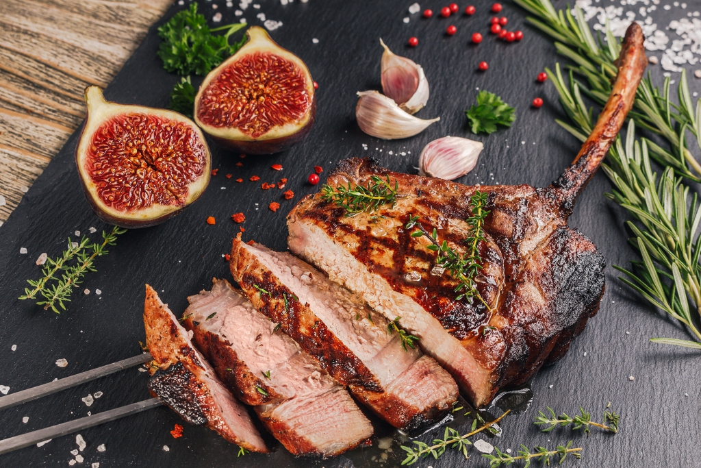 Grilled Pork Tomahawk