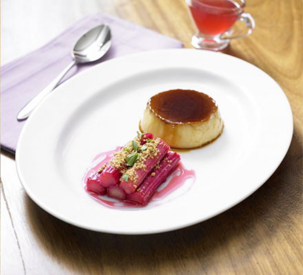 Rhubarb crème caramel